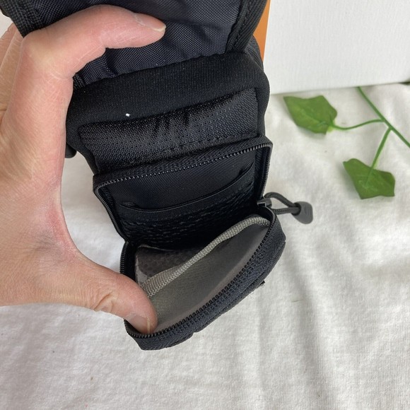 Lowepro Digital Camera Bag Rezo 50 Brand New In Original Package - Picture 6 of 8